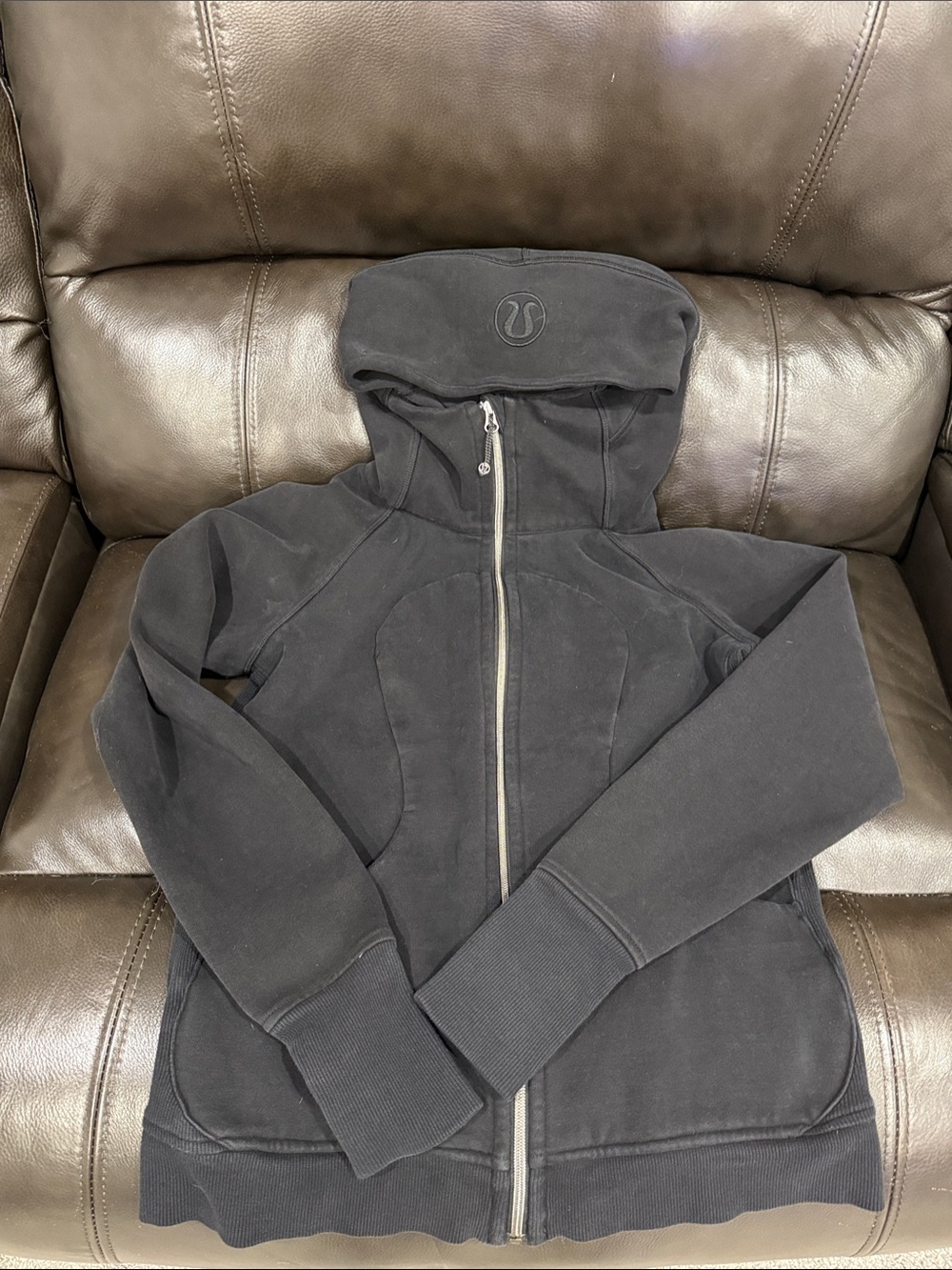 lululemon scuba hoodie black size 10